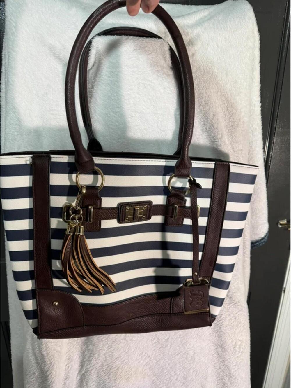 Concealed Carry Tote Purse (Striped w/ Hidden Zipper Pocket)